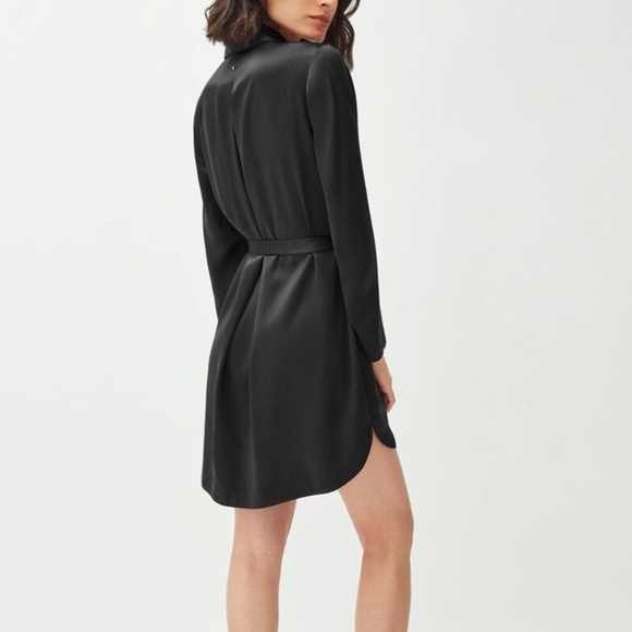 Cuyana Washable Charmeuse Robe - Picture 3 of 10